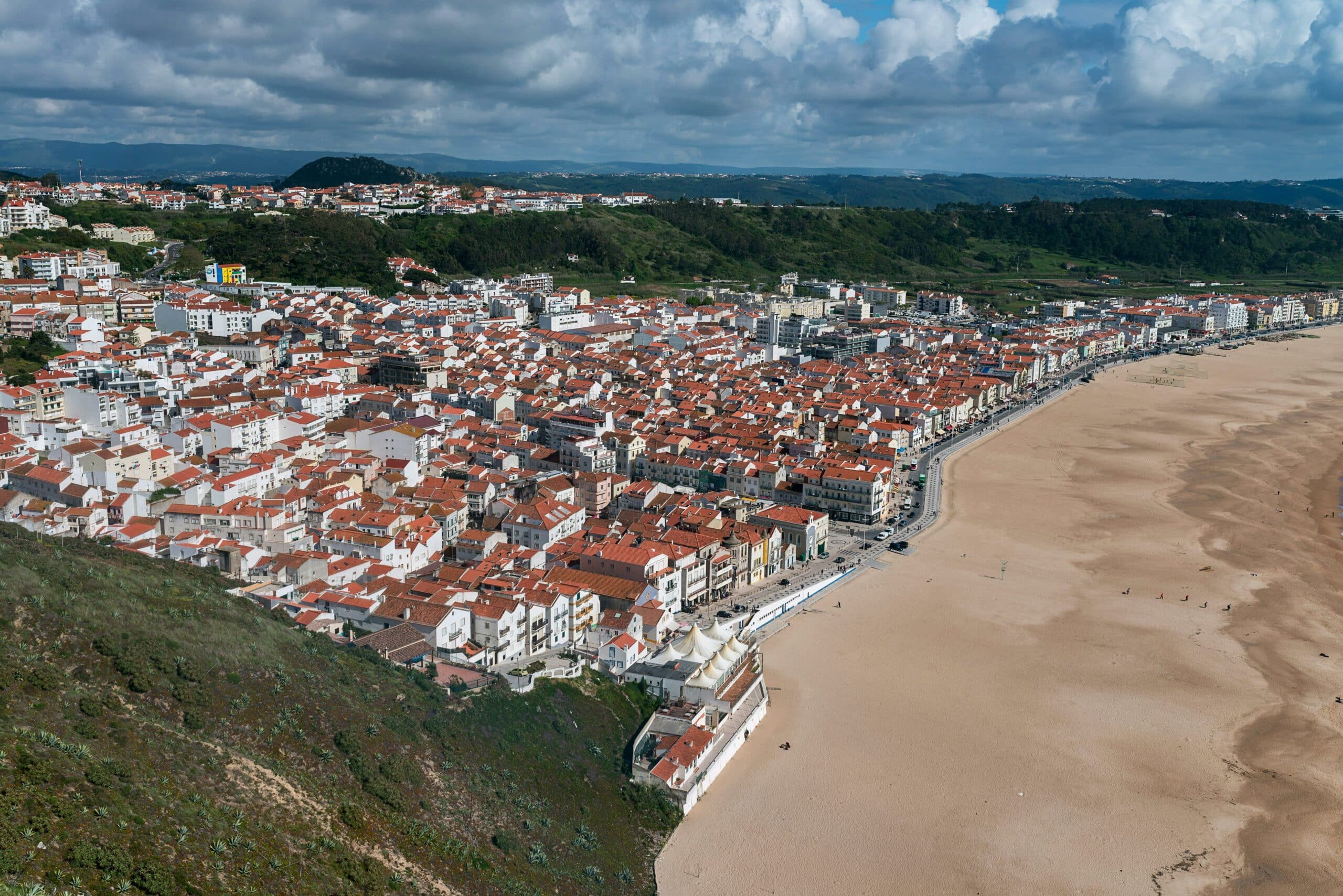 Guide complet pour acheter une maison au Portugal - Vue panoramique des propriétés portugaises